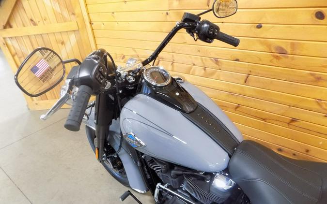 2026 Harley-Davidson® FLHC - Heritage Classic