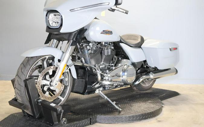 2026 Harley-Davidson Street Glide FLHX