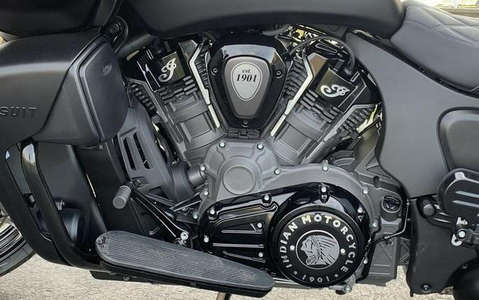 2024 Indian Motorcycle® Pursuit® Dark Horse® with PowerBand Audio Package Black Smoke