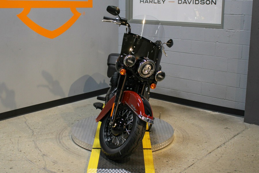 2024 Harley-Davidson Softail Heritage Classic Cruiser FLHCS