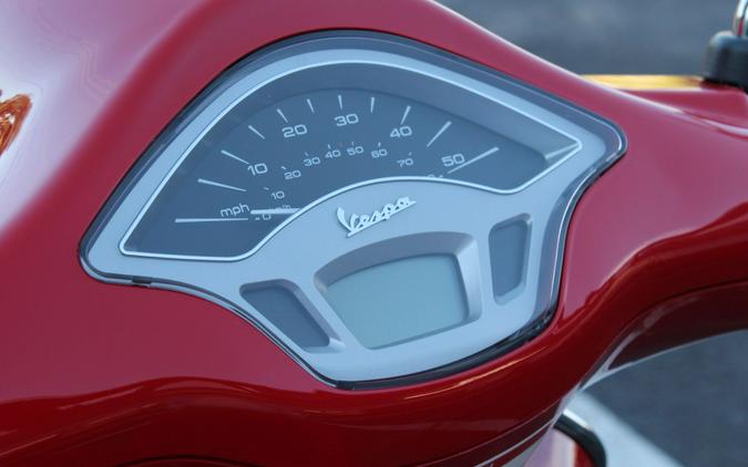 2023 Vespa Primavera 50 Red