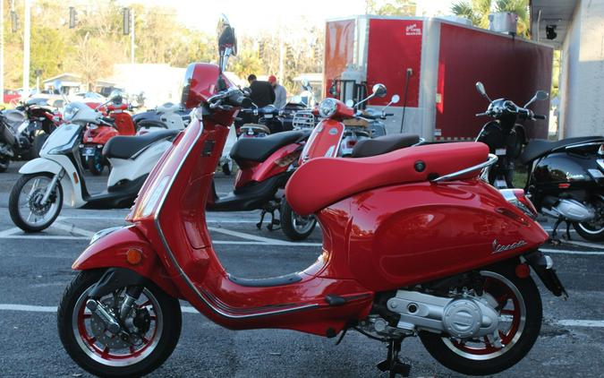 2023 Vespa Primavera 50 Red