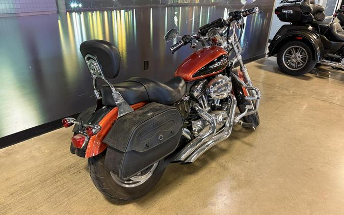 2011 Harley-Davidson 1200 Custom XL1200C