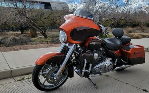 2012 Harley-Davidson FLHXSE3 - CVO Street Glide
