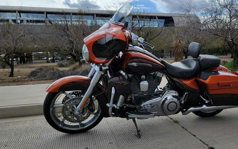 2012 Harley-Davidson FLHXSE3 - CVO Street Glide