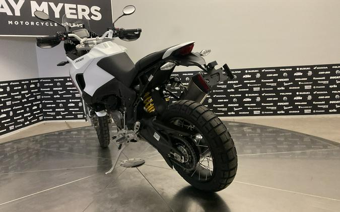 2027 DUCATI DESERT X 896 - 3240D