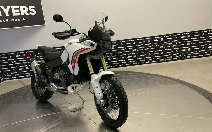 2027 DUCATI DESERT X 896 - 3240D
