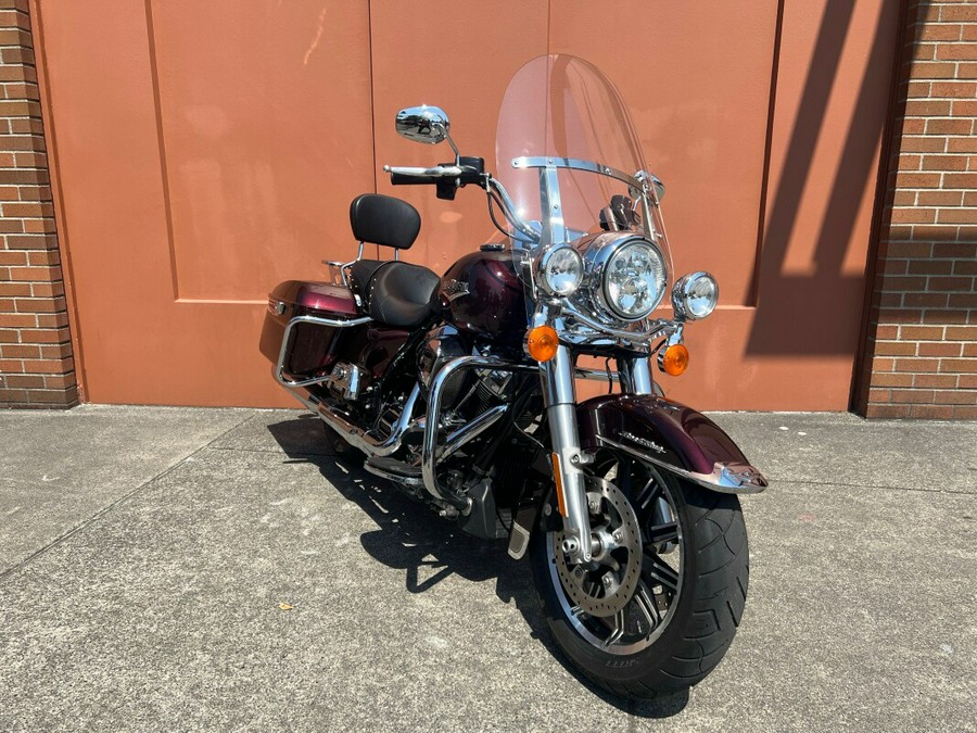 2018 Harley-Davidson Road King Twisted Cherry