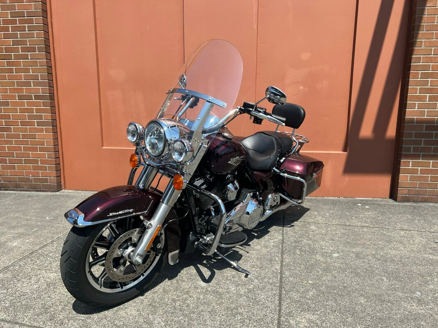 2018 Harley-Davidson Road King Twisted Cherry