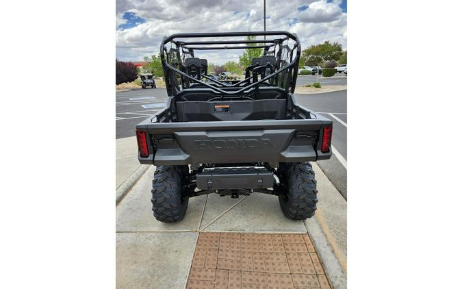 2025 Honda Pioneer 1000-6 Crew Deluxe