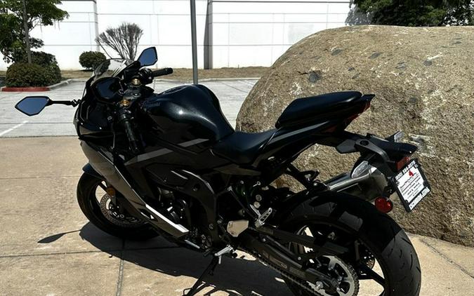 2026 Kawasaki Ninja ZX-4RR ABS