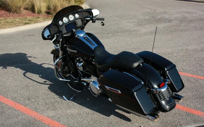 2022 Harley-Davidson® FLHX Street Glide®