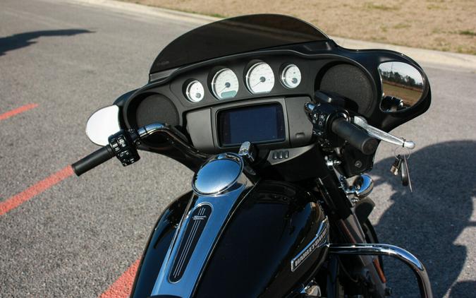 2022 Harley-Davidson® FLHX Street Glide®