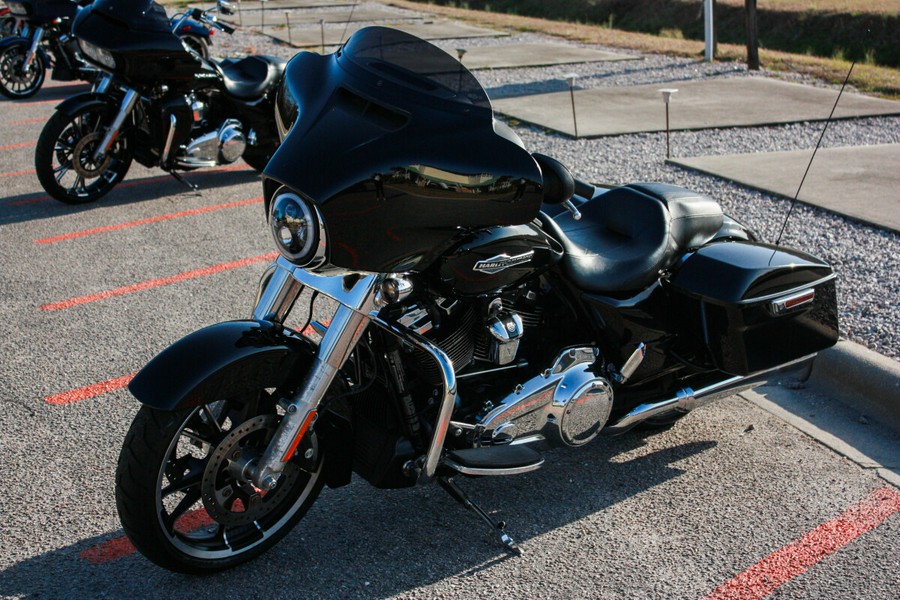2022 Harley-Davidson® FLHX Street Glide®
