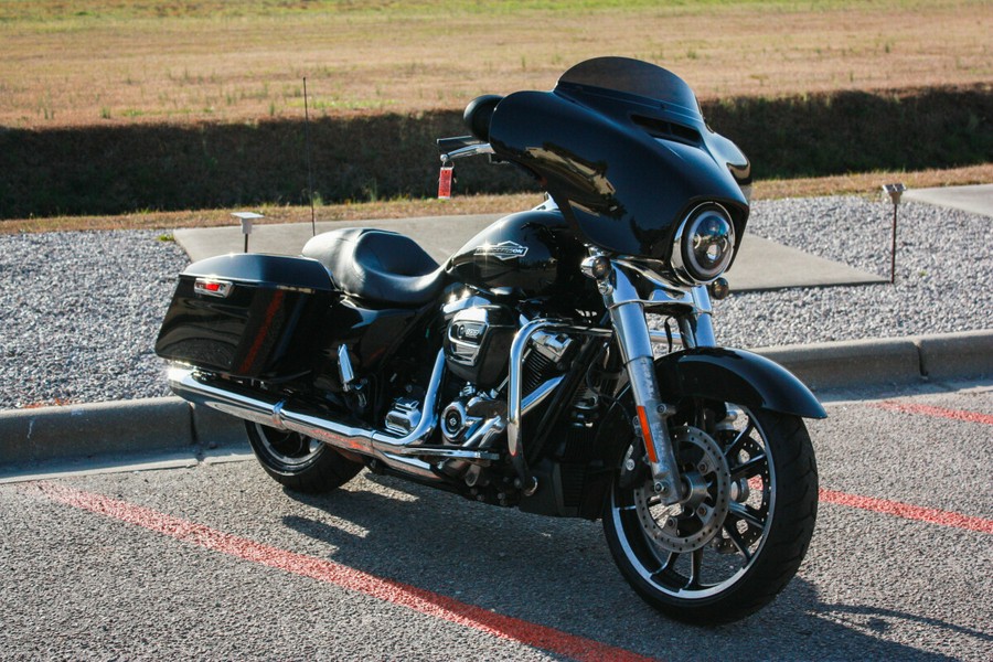 2022 Harley-Davidson® FLHX Street Glide®