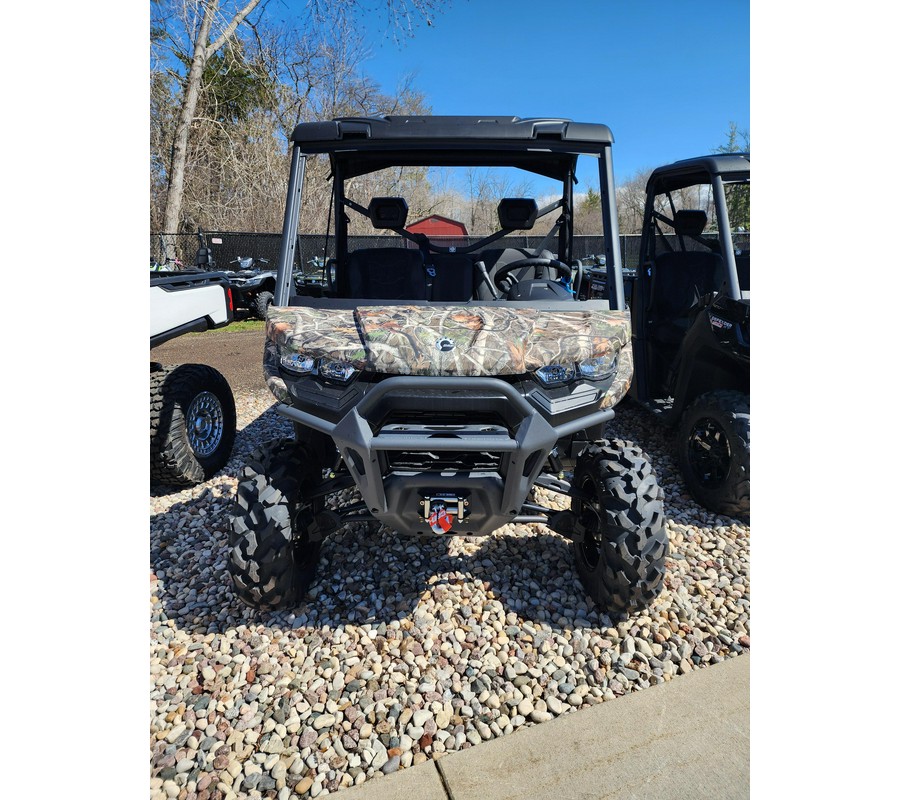 2024 Can-Am™ Defender XT HD10