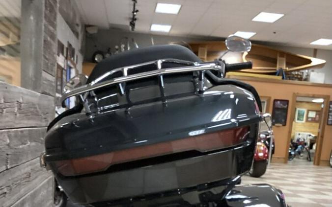 2026 Harley-Davidson® Road Glide Limited Iron Horse Metallic Chrome Trim