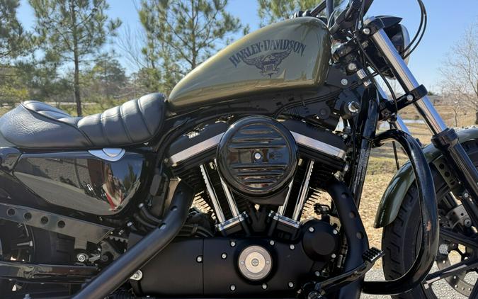 2017 Harley-Davidson® Iron 883™ XL 883N
