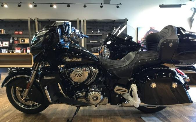 2023 Indian Motorcycle® Roadmaster® Black Metallic