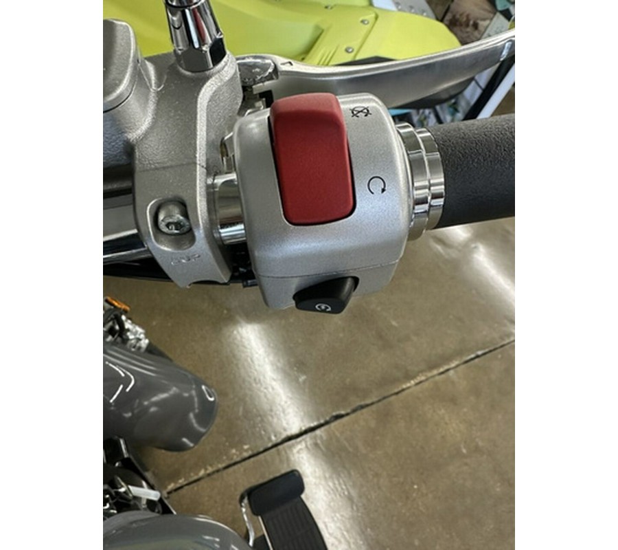 2025 Suzuki Boulevard C50