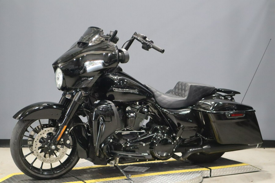 2018 Harley-Davidson Street Glide Special