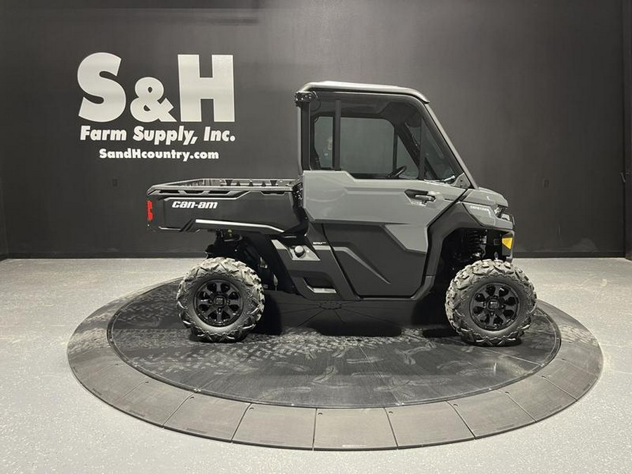2027 Can-Am® Defender DPS CAB HD9 Dolomite Grey