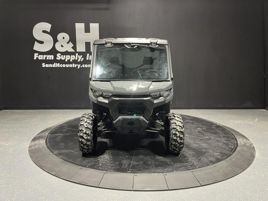 2027 Can-Am® Defender DPS CAB HD9 Dolomite Grey