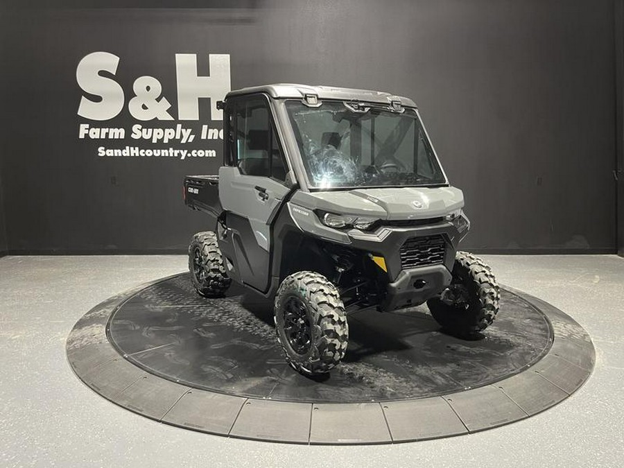 2027 Can-Am® Defender DPS CAB HD9 Dolomite Grey