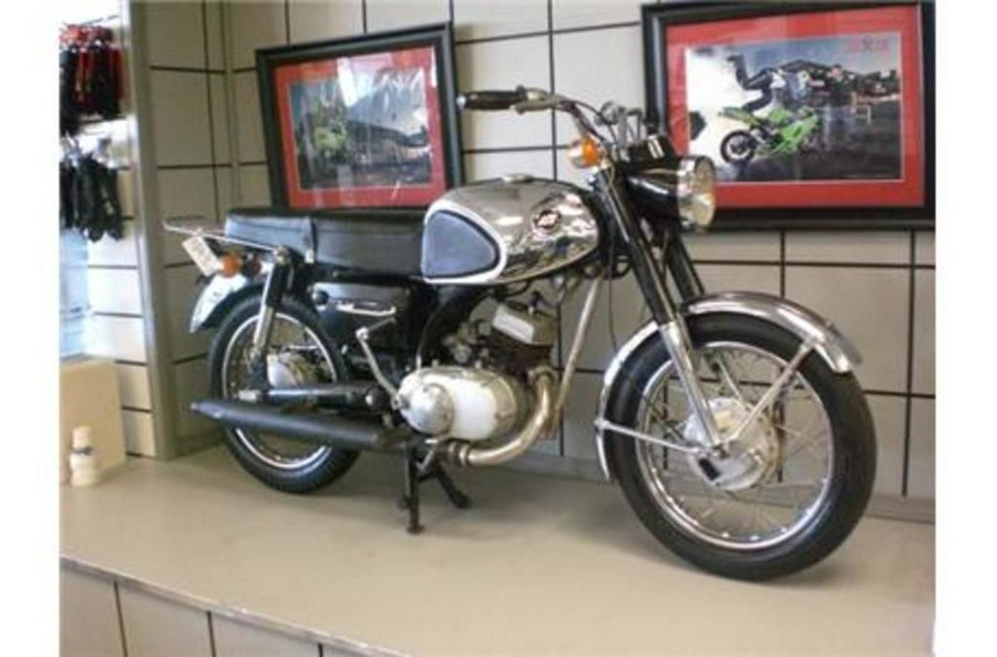 1966 Kawasaki B8T