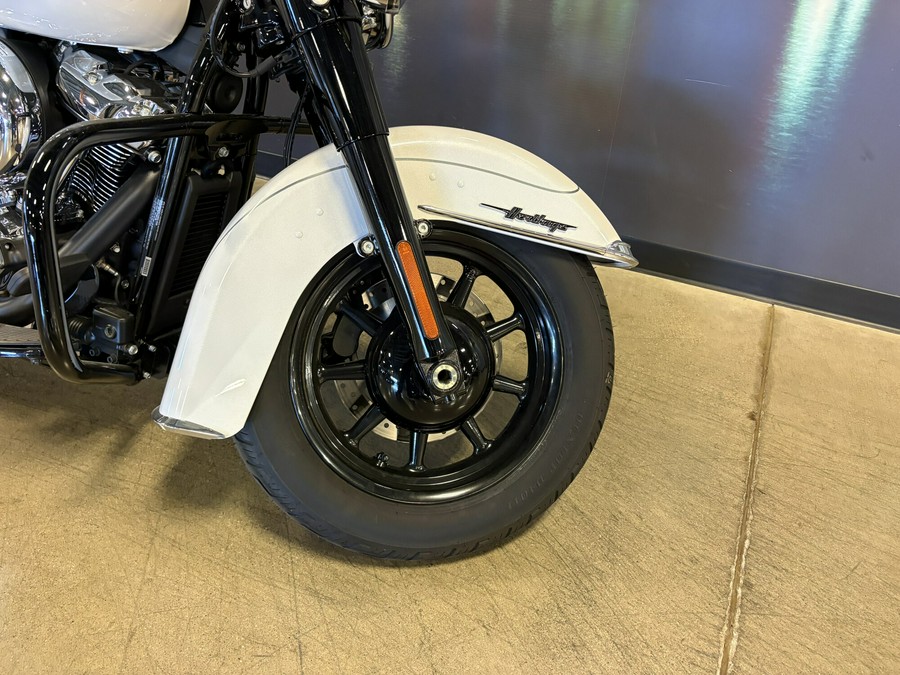 2025 Harley-Davidson Heritage Classic FLHC