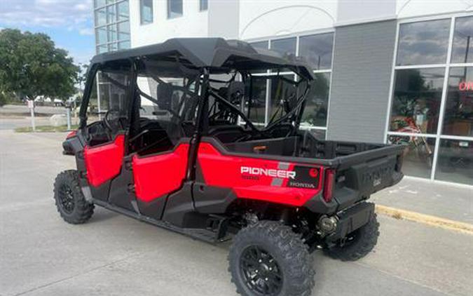 2023 Honda Pioneer 1000-6 Deluxe Crew