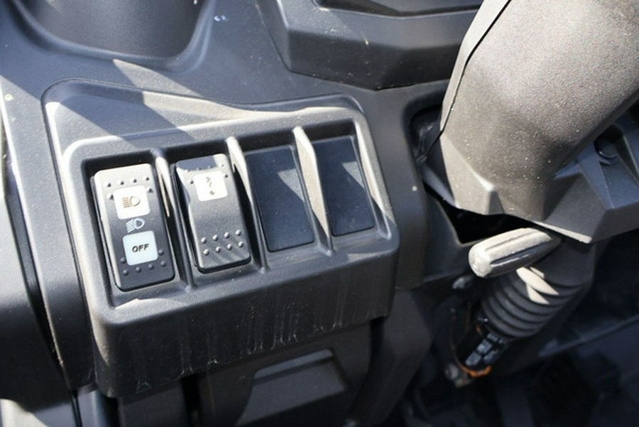 2025 Can-Am Defender XT HD10