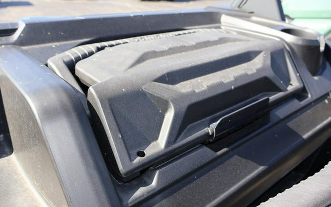 2025 Can-Am Defender XT HD10