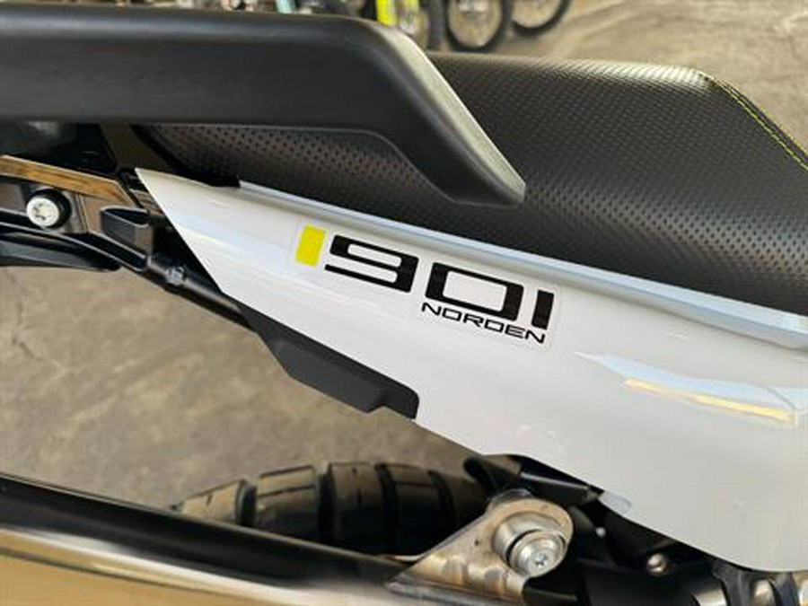 2025 Husqvarna Norden 901