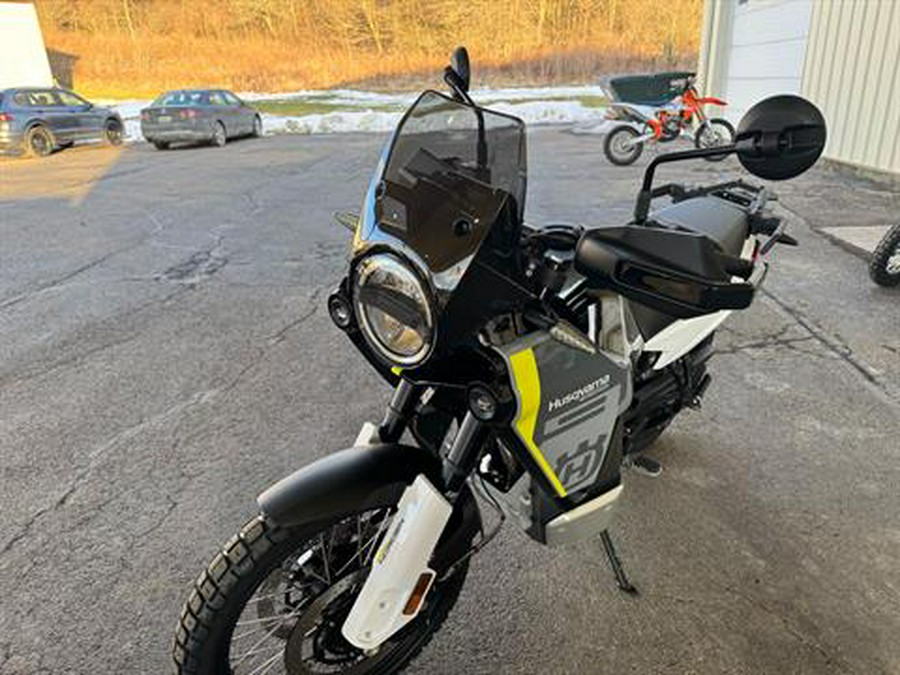 2025 Husqvarna Norden 901
