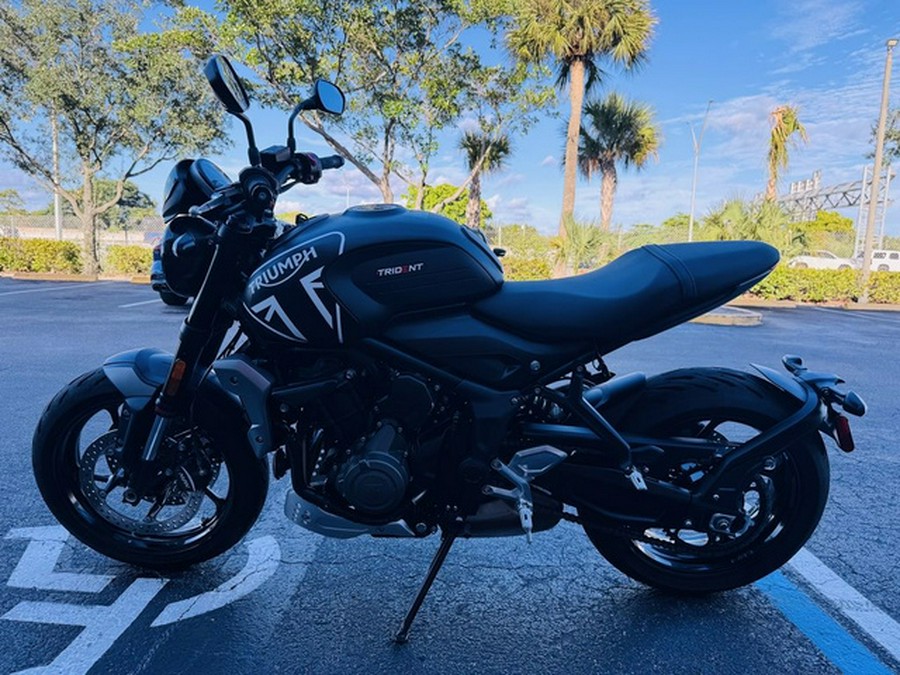 2022 Triumph Trident 660 Matt Jet Black And Silver Ice
