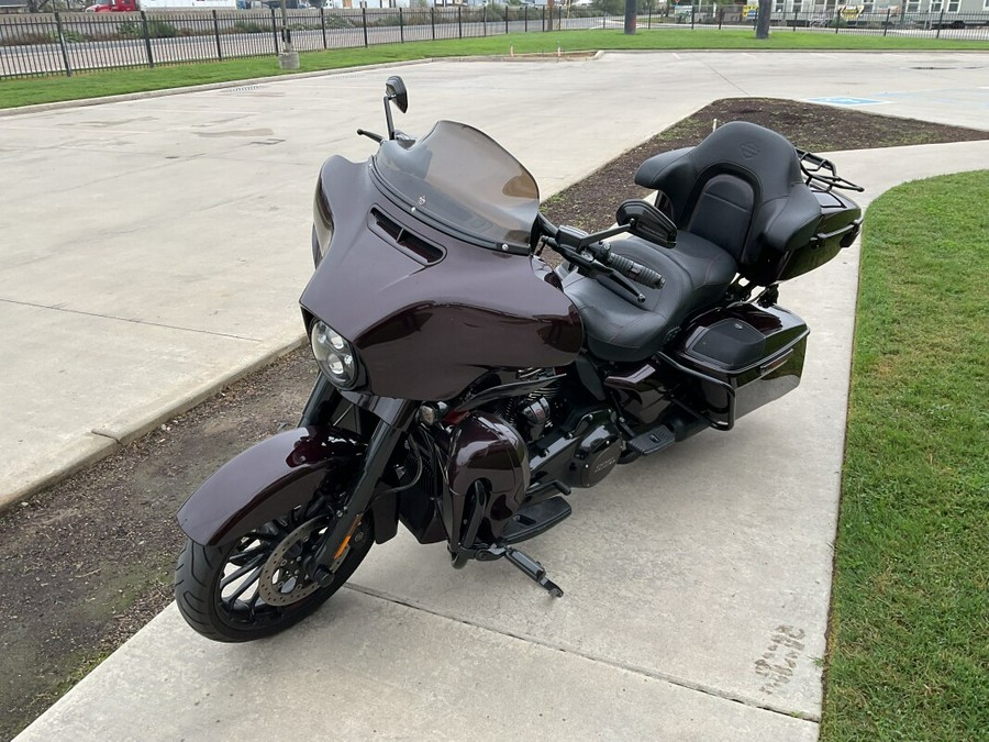 FLHXSE 2019 CVO™ Street Glide®