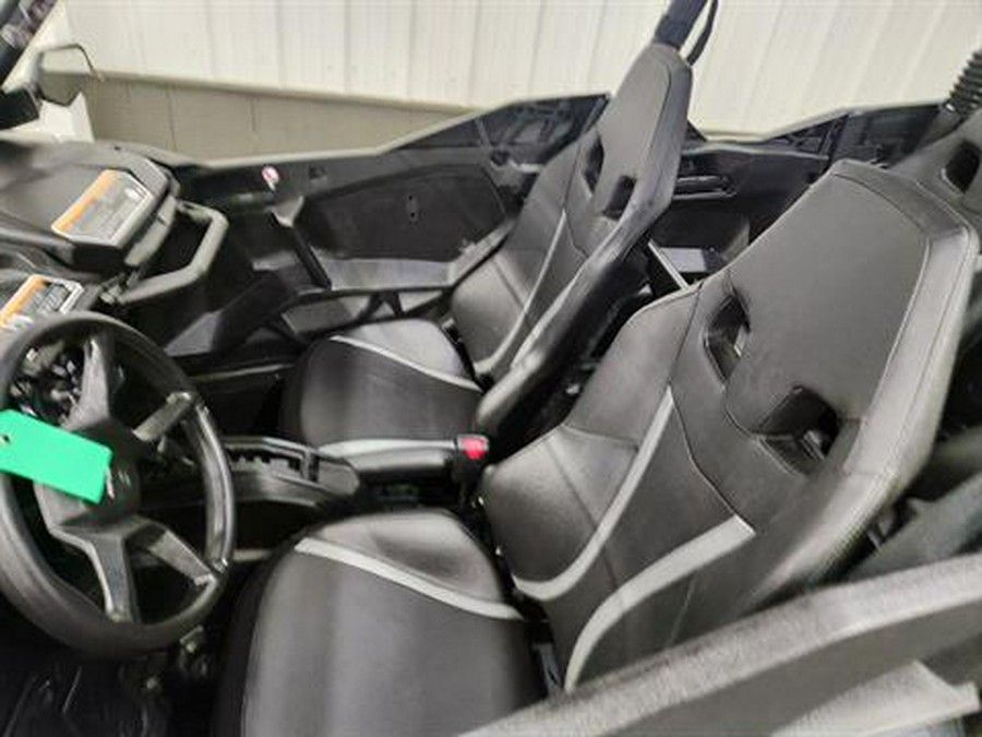 2024 Can-Am Commander MAX DPS 1000R