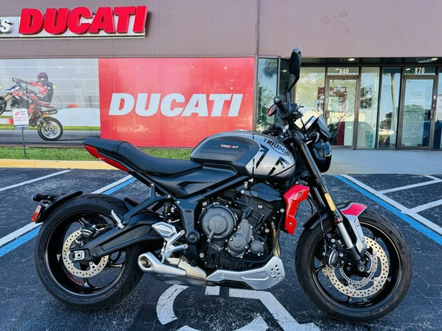 2022 Triumph Trident 660 Silver Ice Diablo Red