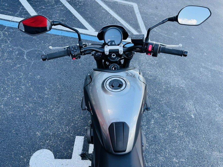 2022 Triumph Trident 660 Silver Ice Diablo Red
