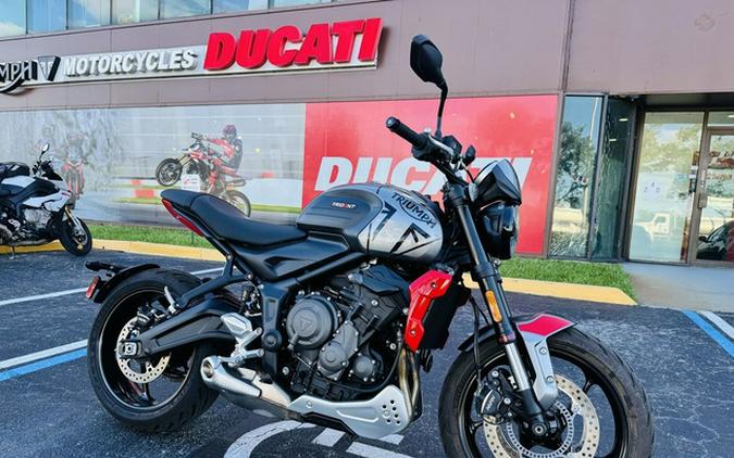 2022 Triumph Trident 660 Silver Ice Diablo Red