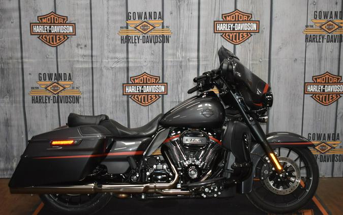 FLHXSE 2018 CVO Street Glide