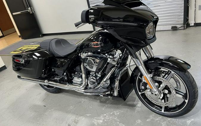 2024 Harley-Davidson FLHX - Street Glide