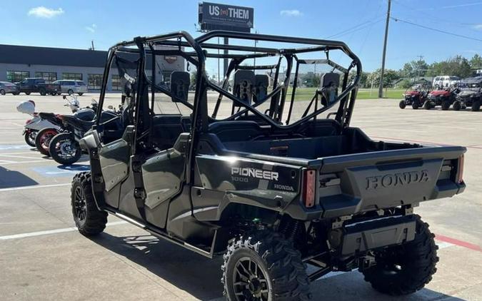 2025 Honda® Pioneer 1000-6 Deluxe Crew