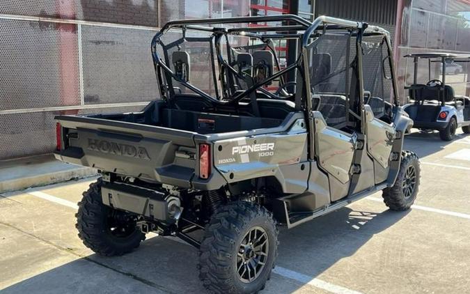 2025 Honda® Pioneer 1000-6 Deluxe Crew