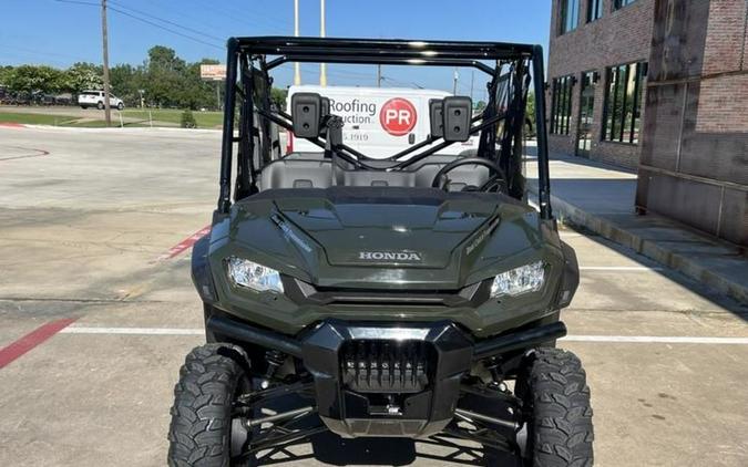 2025 Honda® Pioneer 1000-6 Deluxe Crew
