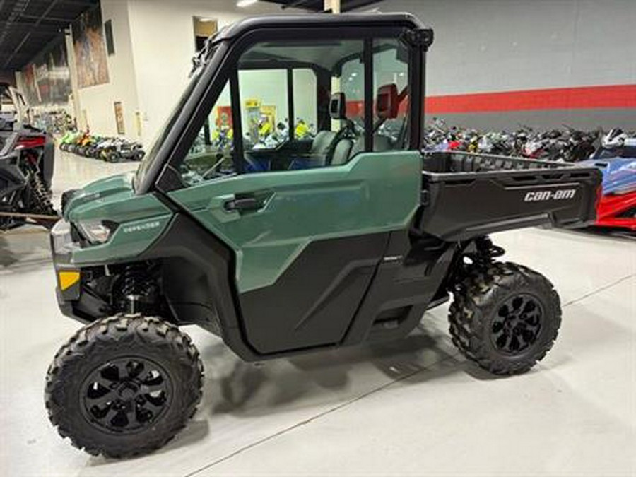 2026 Can-Am Defender DPS CAB