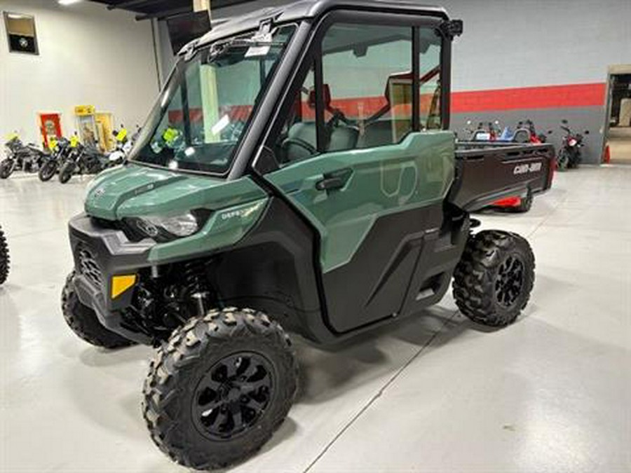 2026 Can-Am Defender DPS CAB