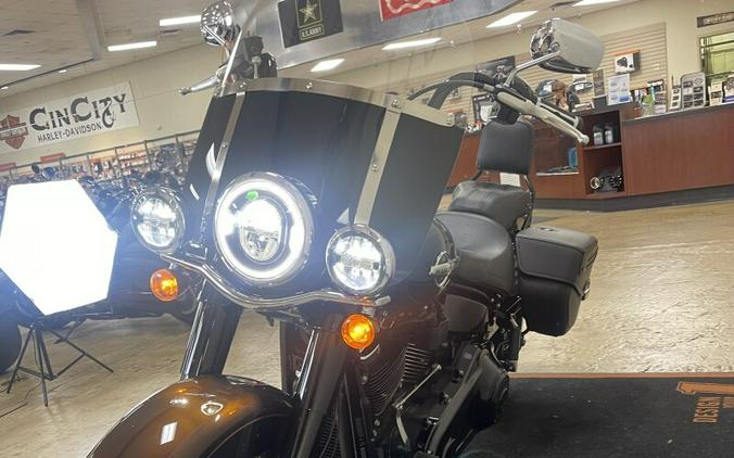 CERTIFIED PRE-OWNED 2021 Harley-Davidson Heritage Classic 114 Vivid Black FLHCS