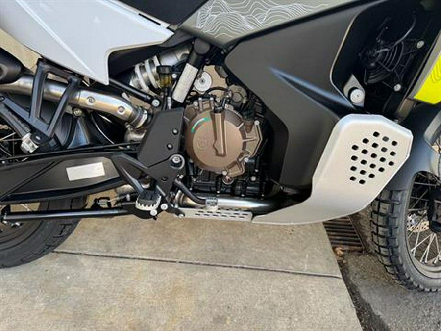 2025 Husqvarna Norden 901 Expedition